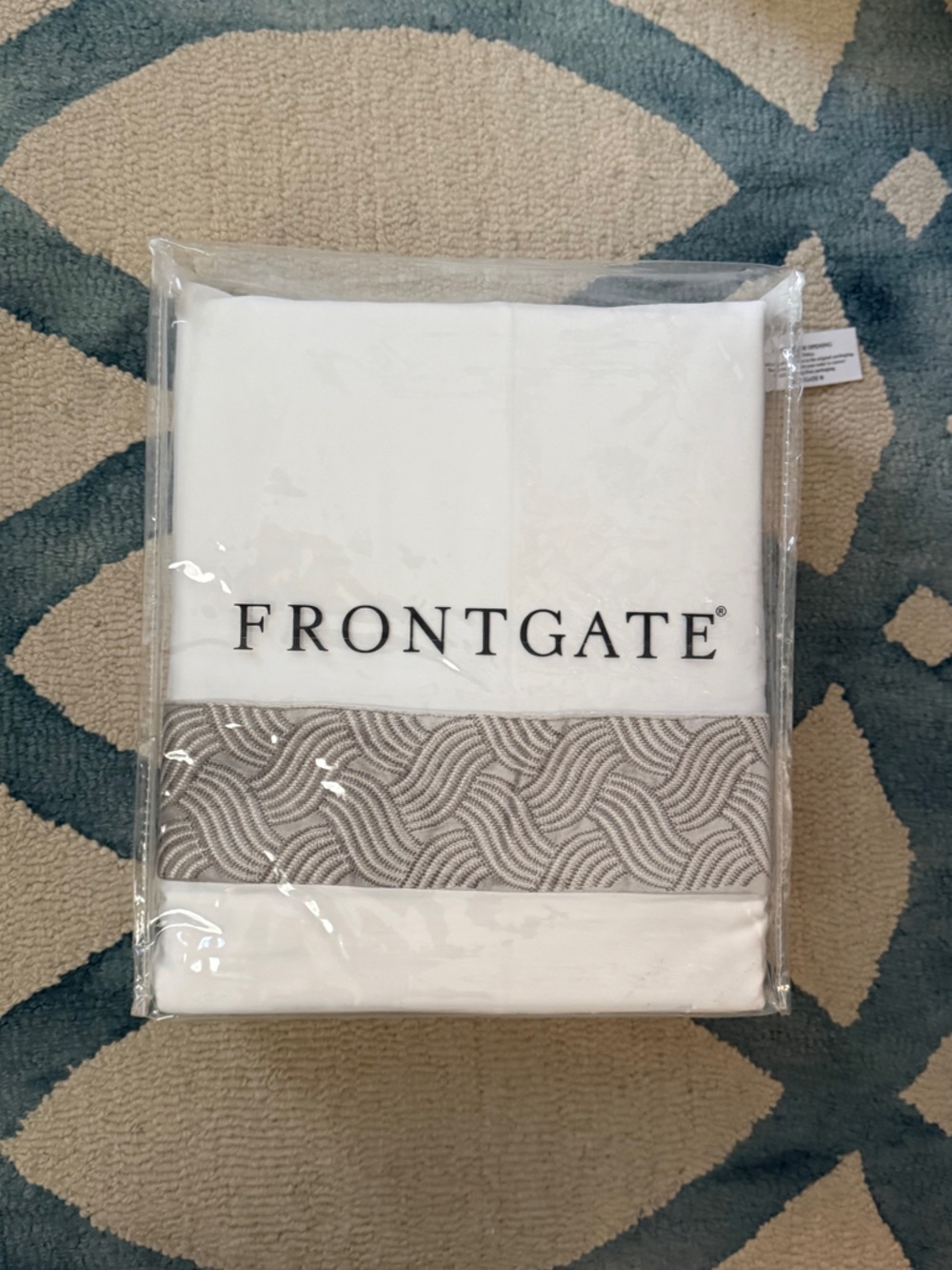 Frontgate Leora Duvet Cover - King - Pewter - NWT - Picture 11 of 15